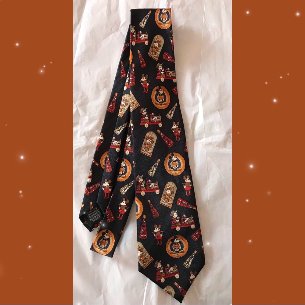Super cute Mickey Mouse Tie